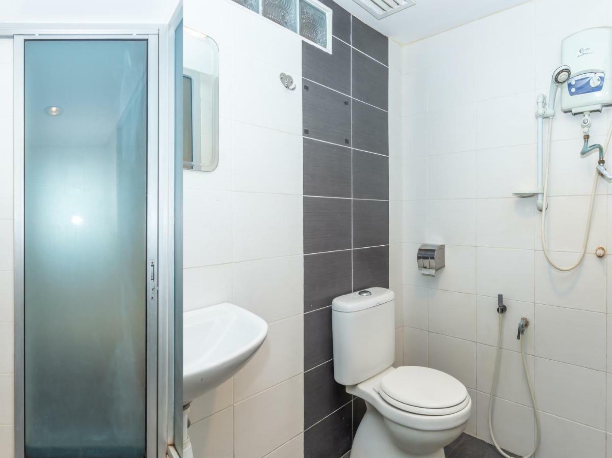 Hotel Oyo 1158 906 Airport Melaka Zewnętrze zdjęcie