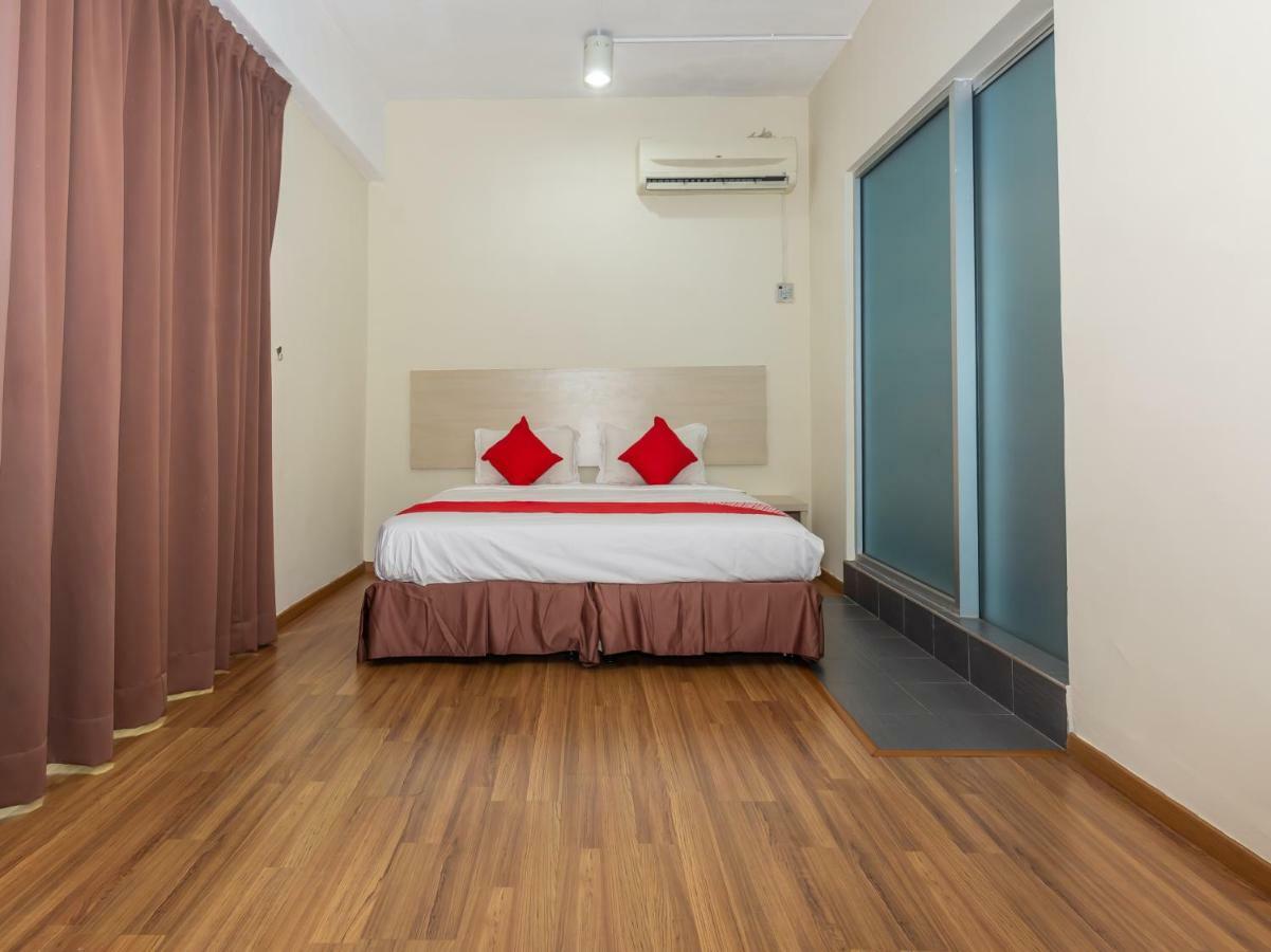Hotel Oyo 1158 906 Airport Melaka Zewnętrze zdjęcie
