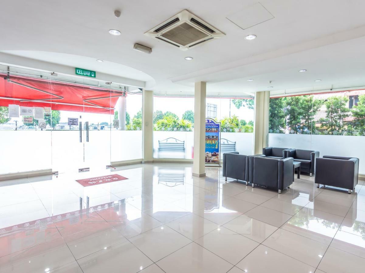 Hotel Oyo 1158 906 Airport Melaka Zewnętrze zdjęcie