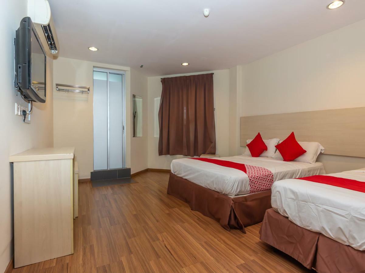 Hotel Oyo 1158 906 Airport Melaka Zewnętrze zdjęcie