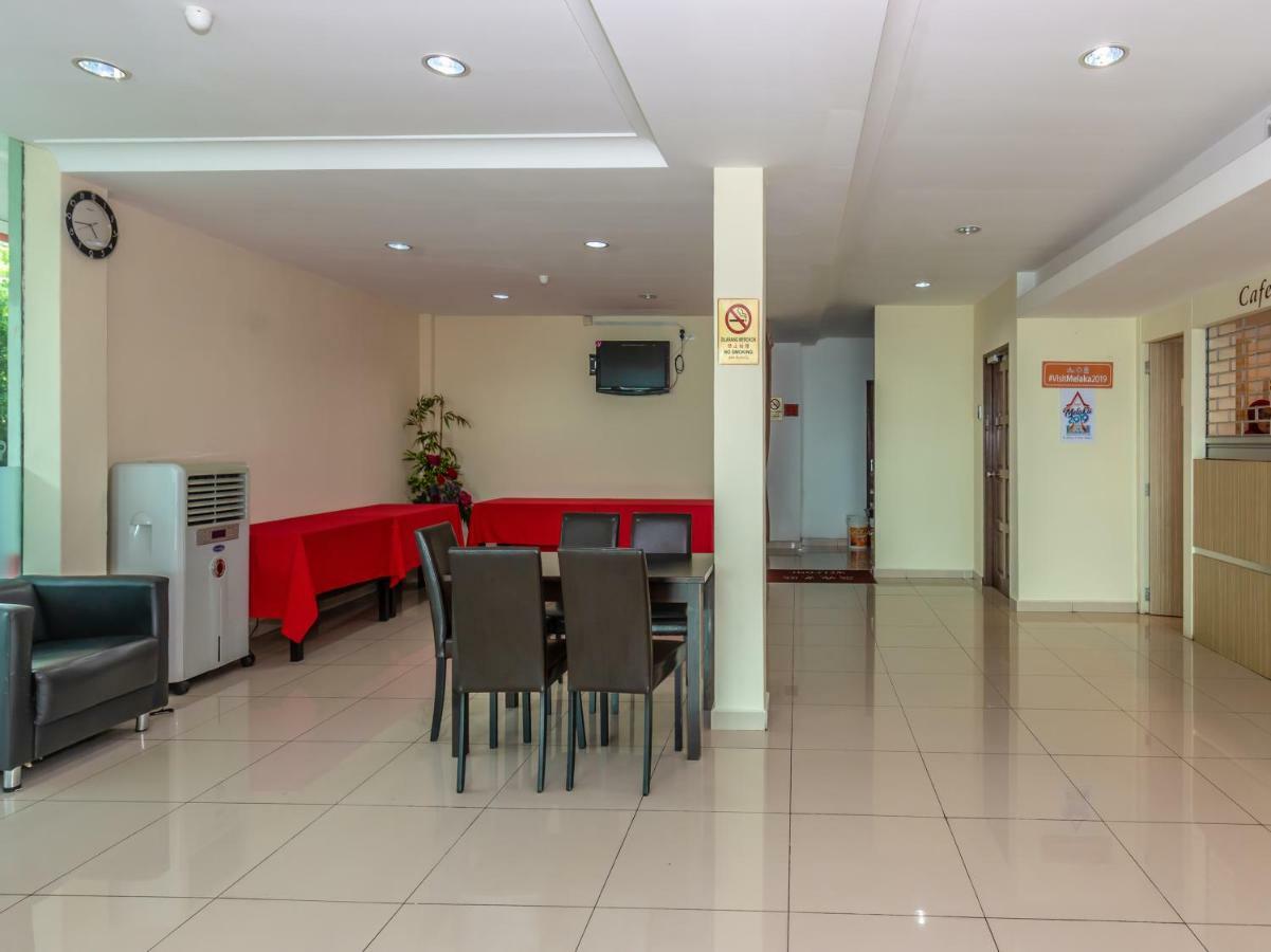 Hotel Oyo 1158 906 Airport Melaka Zewnętrze zdjęcie