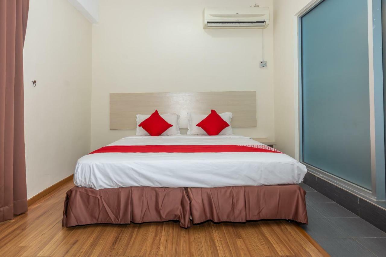 Hotel Oyo 1158 906 Airport Melaka Zewnętrze zdjęcie