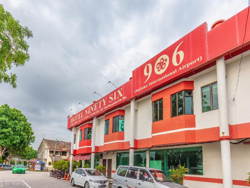 Hotel Oyo 1158 906 Airport Melaka Zewnętrze zdjęcie